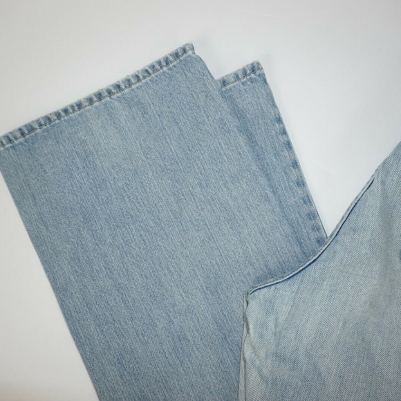 Old Navy Boot Cut Blue Jeans Light Wash, 100% Cotton - Picture 3 of 8